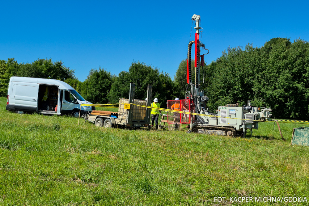 Ruszyły wiercenia na Beskidzkiej Drodze Integracyjnej
