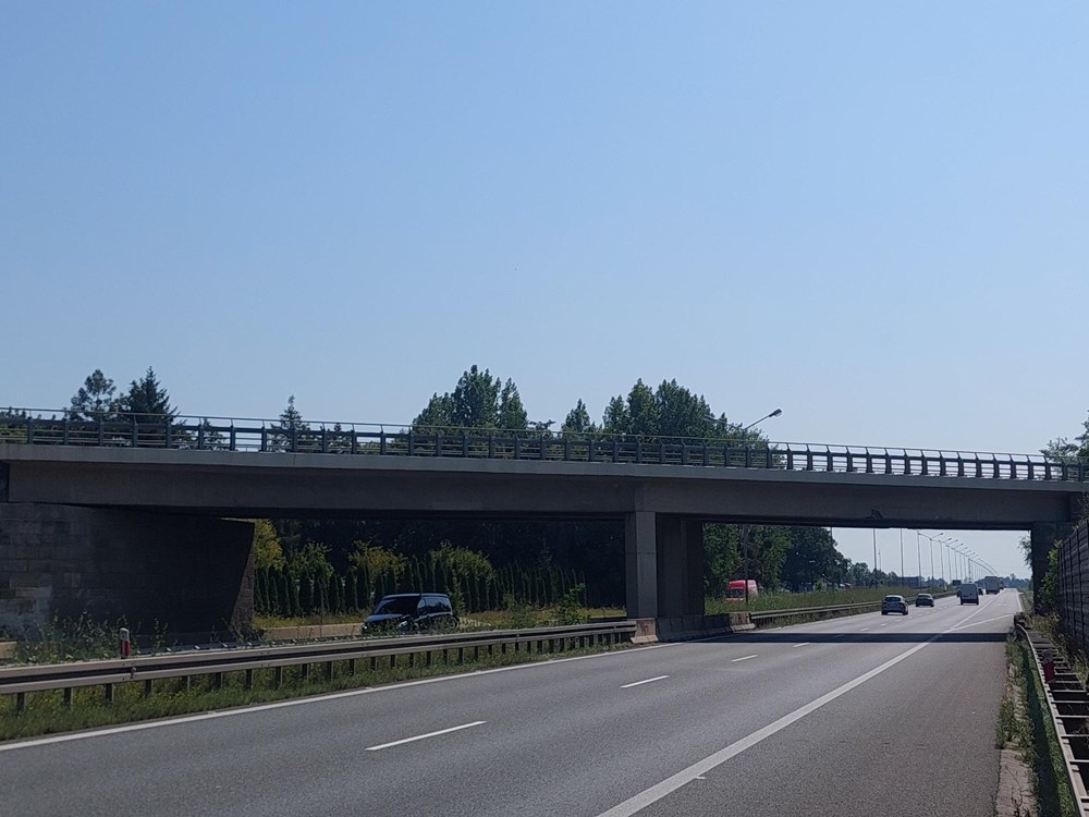 Dolny Śląsk. Ciężarówka uszkodziła wiadukt nad A4