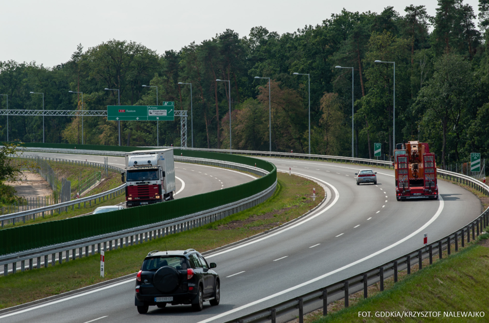 S12 Puławy - Radom - Piotrków Trybunalski. MI podsumowuje prace na odcinkach