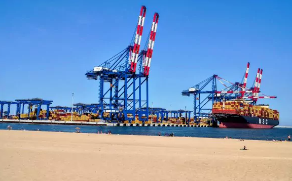 Port Gdańsk ma szansę walczyć z Niemcami. Kierunek: Rozwój!