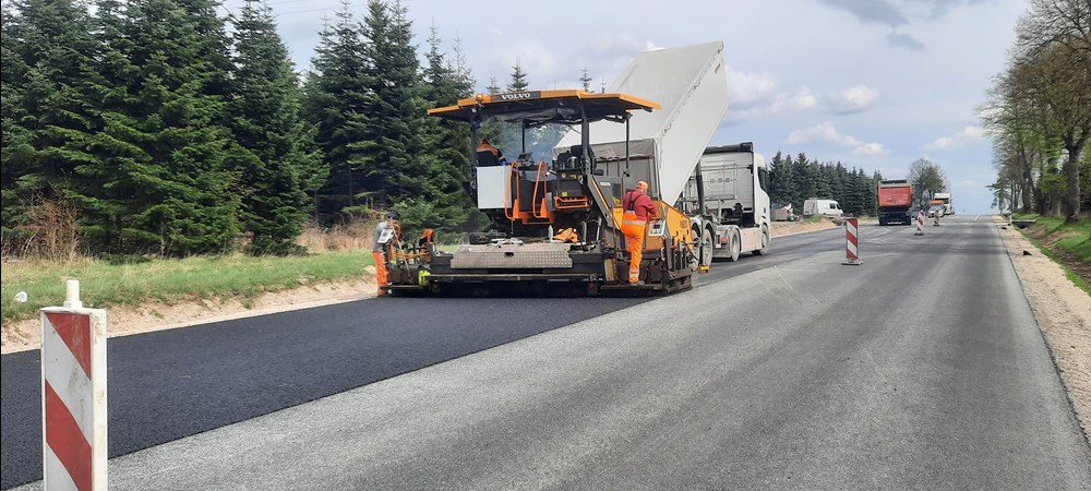 Świętokrzyskie. Dwa odcinki DK-78 idą do remontu