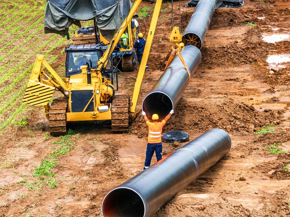 Gazociąg Gdańsk – Gustorzyn na półmetku. To część FSRU