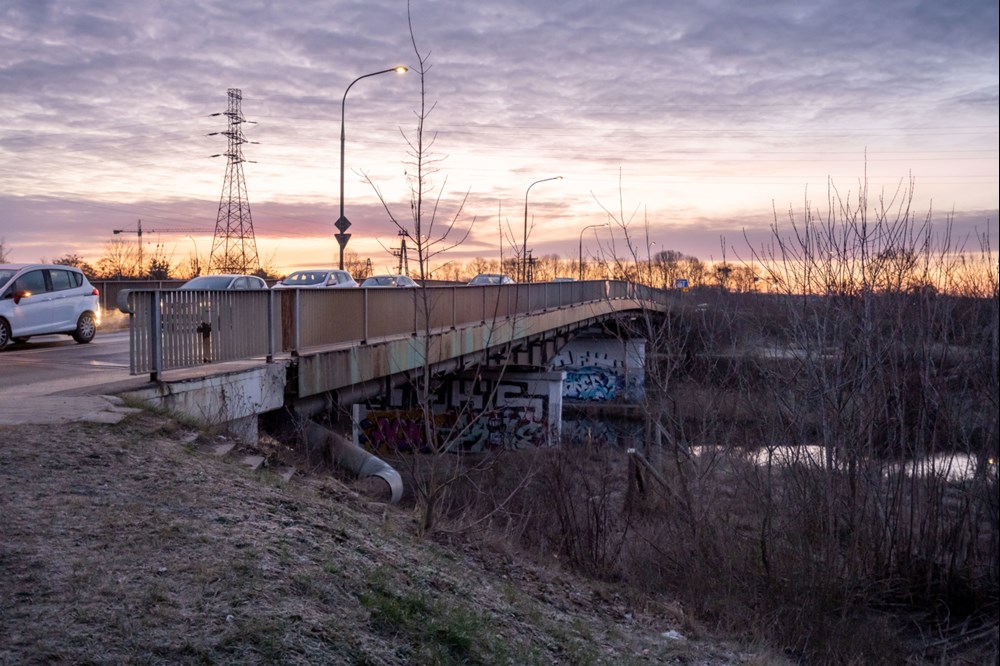 Warszawa przebuduje wysłużony most