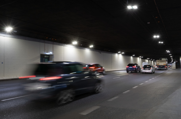 Warszawa. Będzie odcinkowy pomiar prędkości w tunelu Wisłostrady