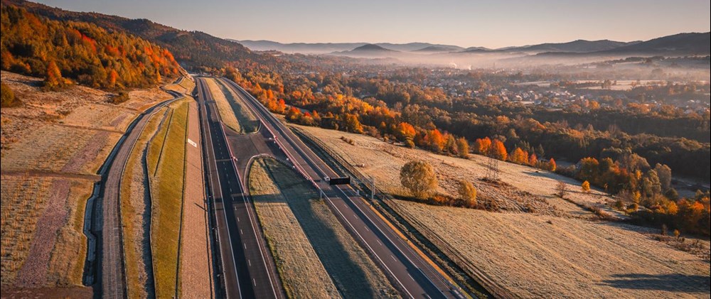 Połowa przetargów GDDKiA trafiła do KIO. Jedna czwarta do sądu