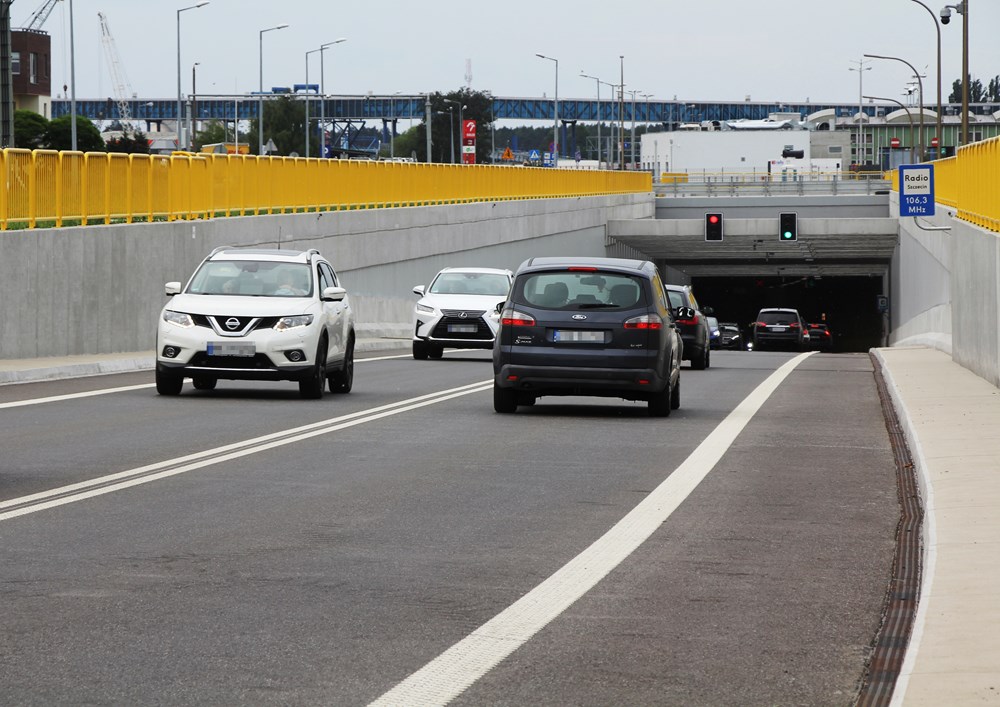 Tunel w Świnoujściu. Jest 12 mln przejazdów i ugoda miasta z wykonawcą