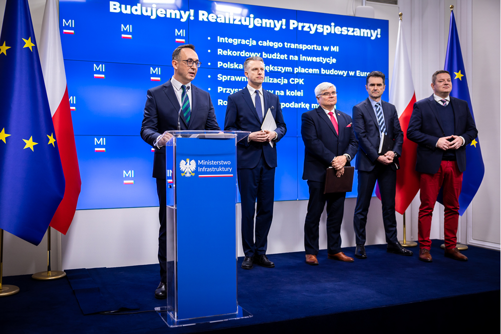 Nie będzie odwołań wiceministrów infrastruktury. Klimczak: Nie jest sztuką zgadzać się we wszystkim