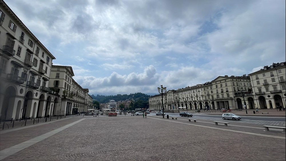 Hitachi Rail dostarczy automatyczne systemy metra dla Turynu