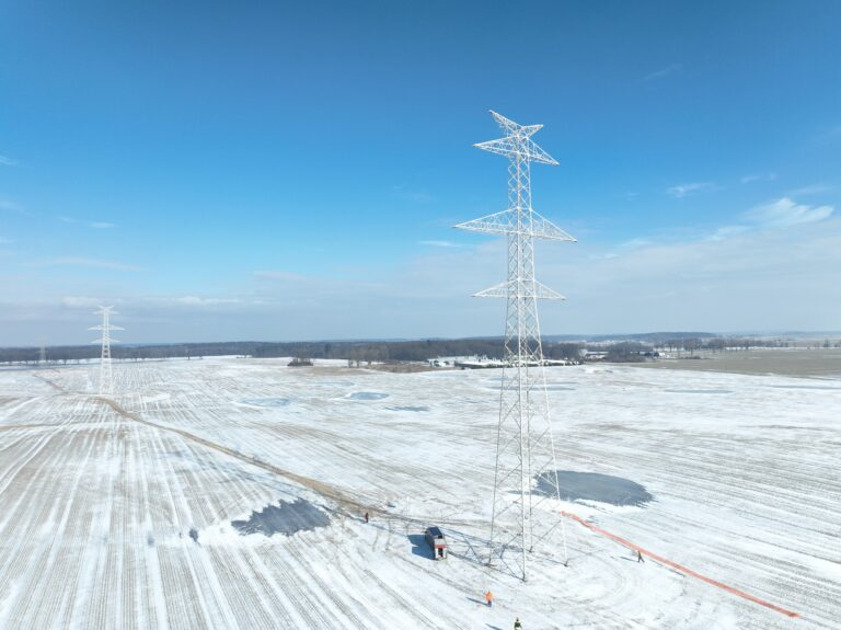 Fundamenty linii 400 kV Piła – Żydowo gotowe