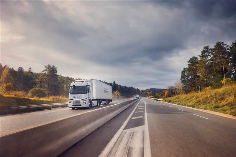 Renault Trucks umacnia swoją pozycję na wymagającym rynku