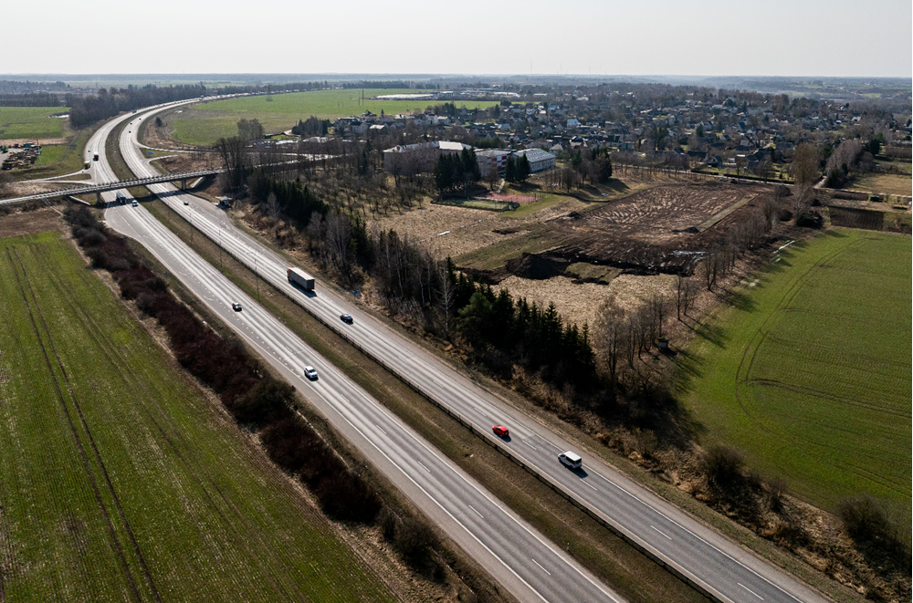 Litwini naprawiają najważniejsze drogi