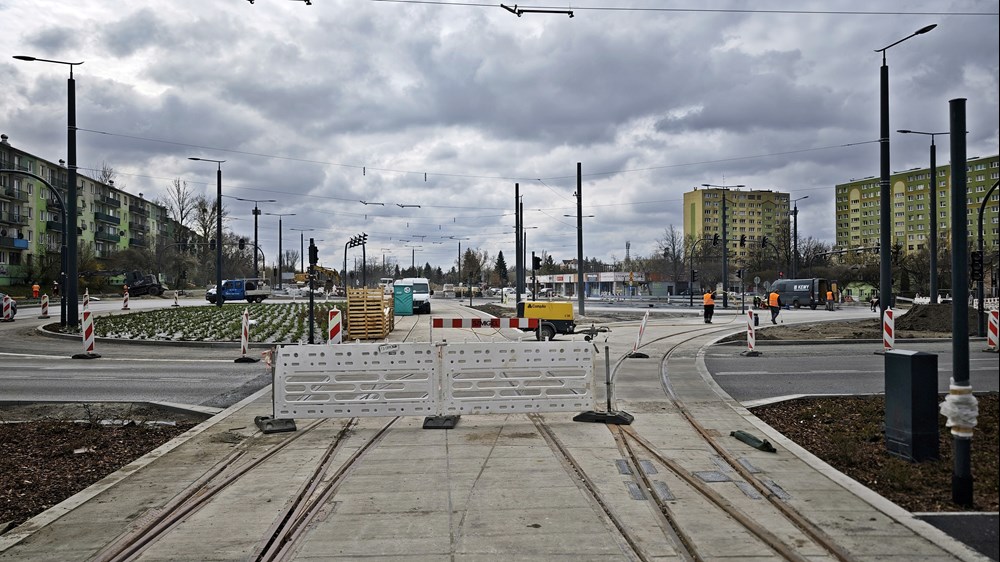 Łódź. Coraz bliżej zakończenia prac na Śmigłego-Rydza i Niższej. Co z tramwajami?