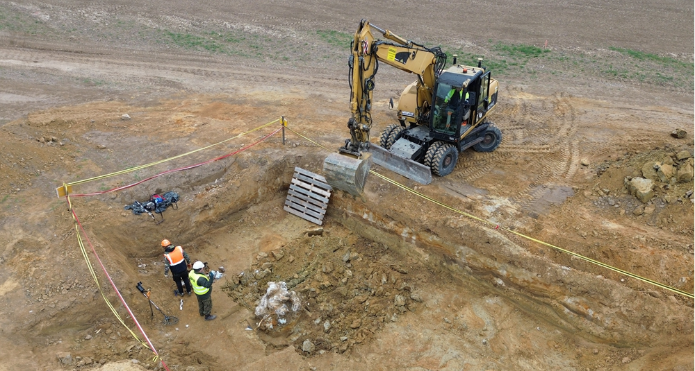 Szczątki samolotu na przyszłej S8
