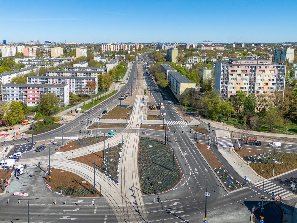Łódź. Jest data otwarcia Śmigłego-Rydza i Niższej, jeszcze bez torowiska (zdjęcia)