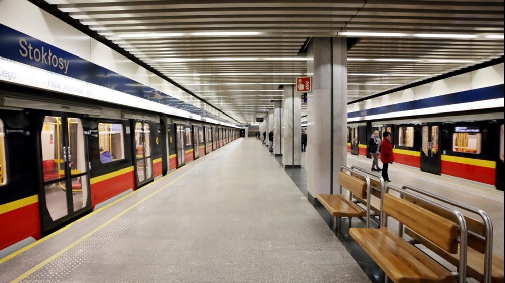Warszawa. Krótsza trasa metra M1