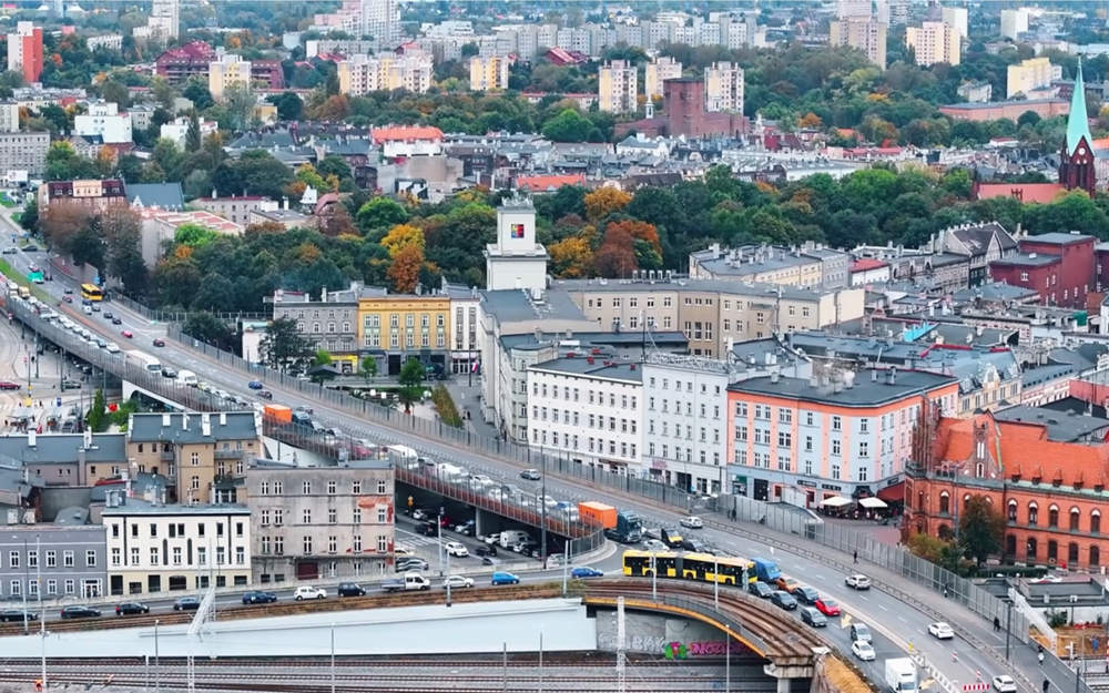 Wraca ruch pod estakadą w Chorzowie. Autobusy i tramwaje za kilka dni