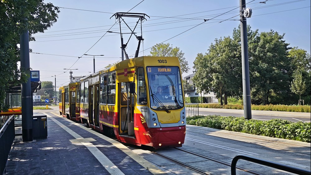 Łódź. Tramwajowy powrót po blisko dekadzie. Trasa na Śmigłego-Rydza i Niższej otwarta [zdjęcia]