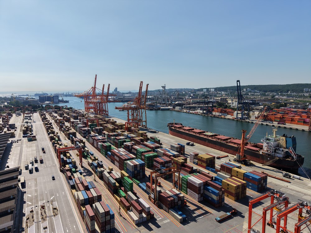 Port Gdynia z 3,5-procentowym wzrostem przeładunków po pierwszym półroczu
