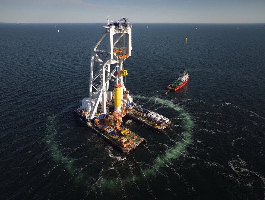 Baltica 2 z kompletem 111 fundamentów