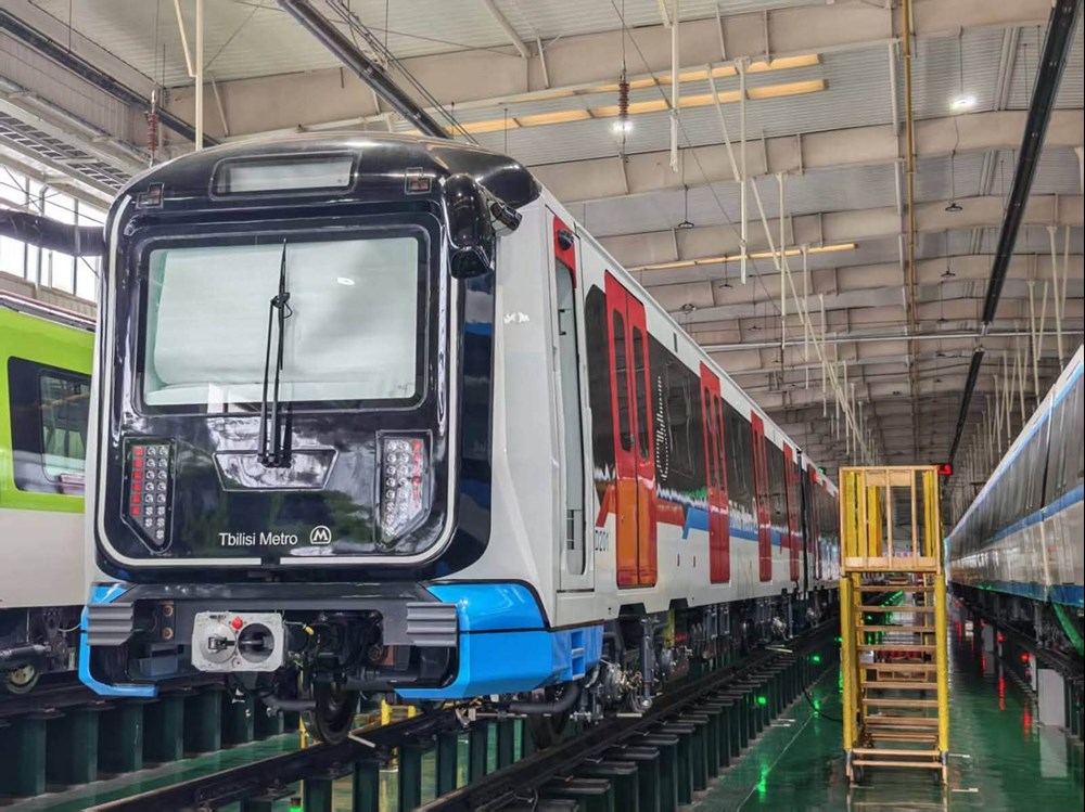Tbilisi prezentuje pierwsze chińskie pociągi metra