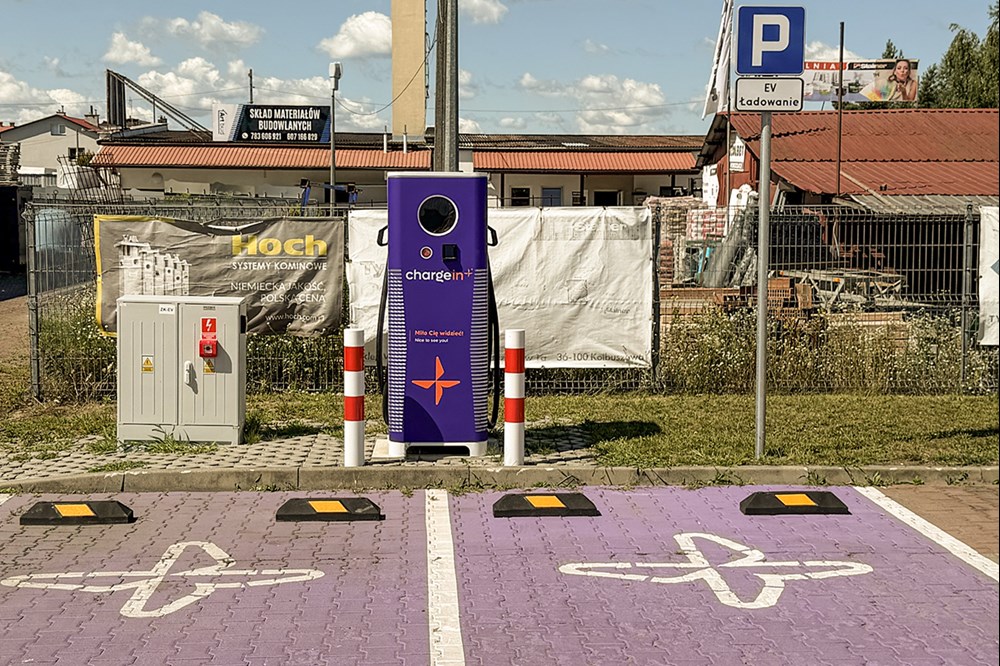 ChargeIn rozwija sieć stacji ładowania. Nowa lokalizacja w Kolbuszowej