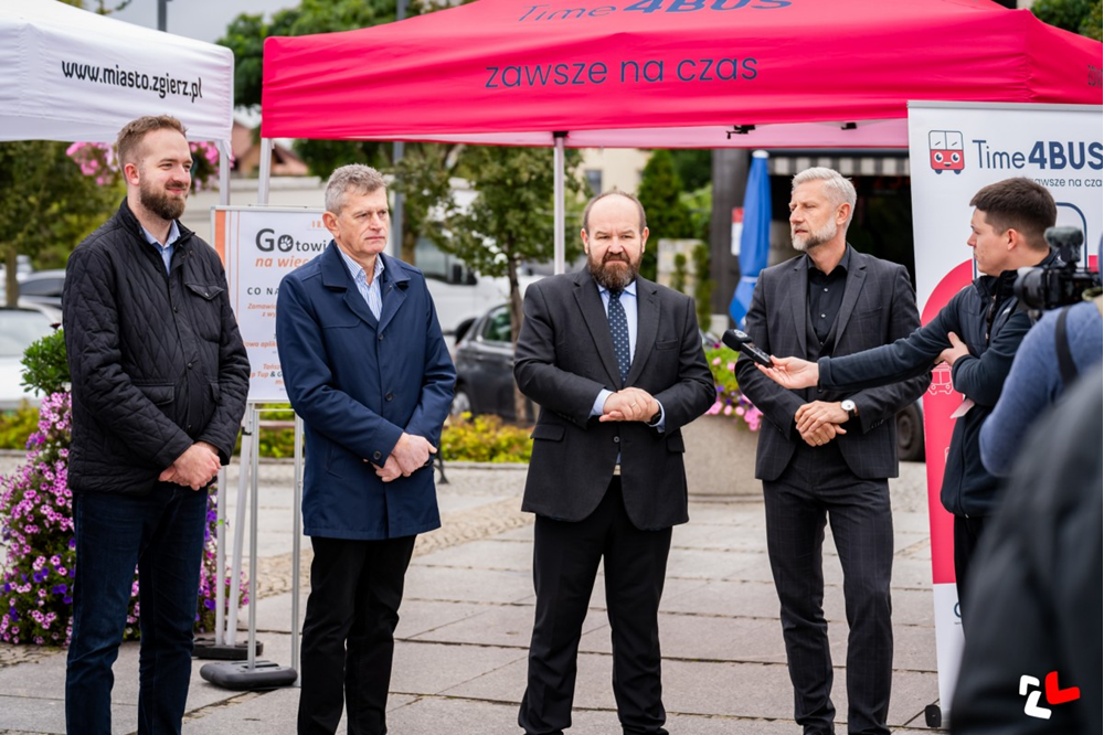Zgierska komunikacja w pełni cyfrowa. Ruszył system dynamicznej informacji pasażerskiej!
