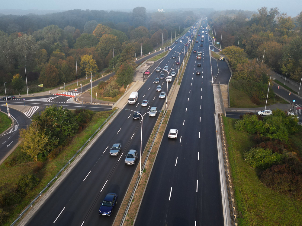 Wisłostrada w stronę Łomianek z nową nawierzchnią. To jednak nie koniec