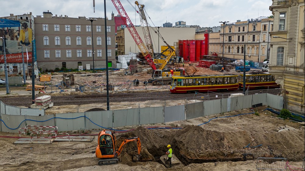 Udrożnienie ciągu Kościuszki – Zachodnia coraz bliżej. To efekt prac przy przystanku Łódź Śródmieście
