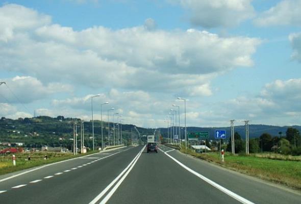 Szmit: Nowe kontrakty drogowe dopiero jesienią. Najpierw oszczędności   