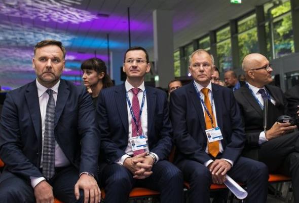 Morawiecki: Powoli z OZE, technologie stanieją