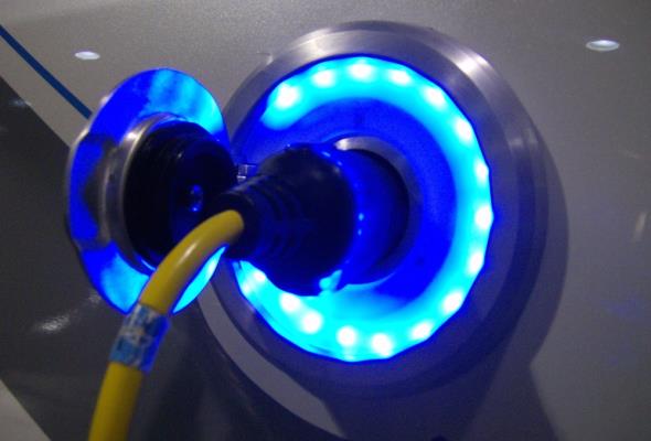Kurtyka: Elektromobilność to nowy trend dobry dla Polski