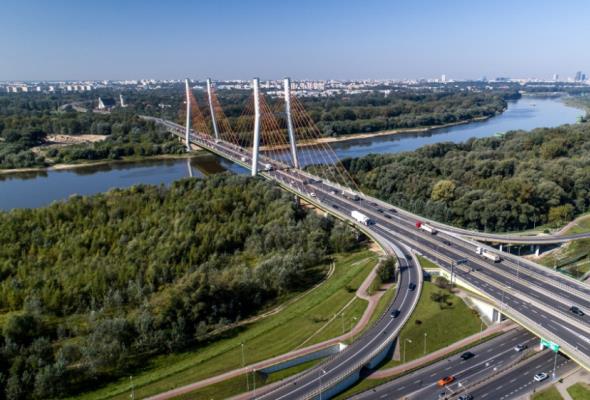 Warszawskie mosty: Ponad pół miliona pojazdów każdego dnia 