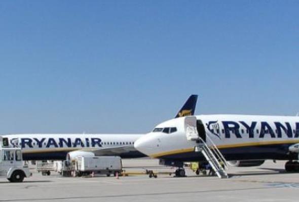 Ryanair: Nowe kierunki i 2 maszyny zbazowane w Modlinie