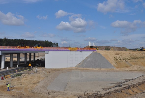 A1 Stryków – Tuszyn, czyli 40 km drogi w technologii betonowej [ZDJĘCIA]