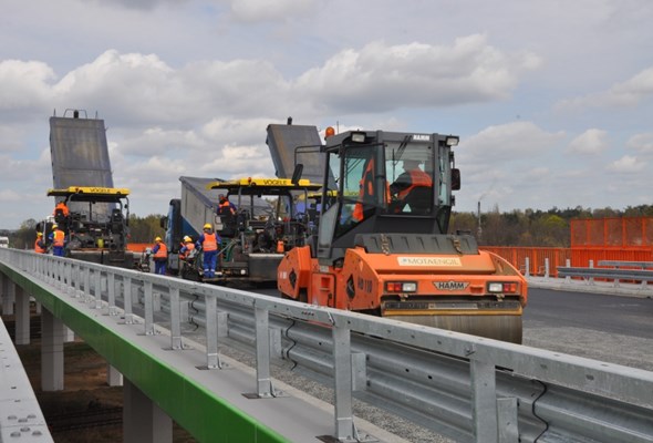 A1 Stryków – Tuszyn, czyli 40 km drogi w technologii betonowej [ZDJĘCIA]