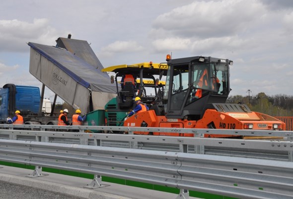 A1 Stryków – Tuszyn, czyli 40 km drogi w technologii betonowej [ZDJĘCIA]