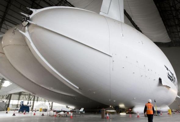 Kończą budowę największego statku powietrznego na świecie