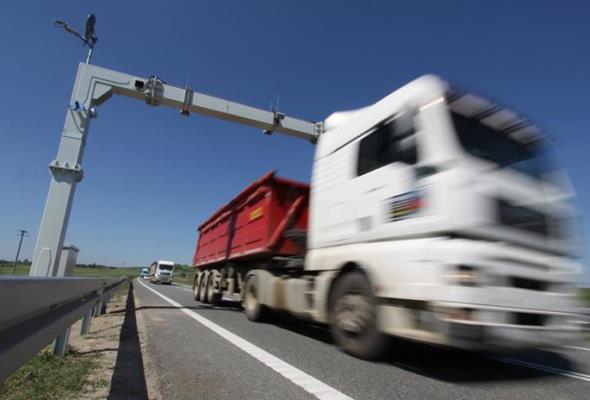 Stachowicz: Rozwiązań problemu przepustowości na autostradach jest kilka 