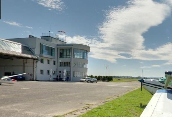 Krosno: Są pieniądze na dodatkowe drogi kołowania i płytę postojową