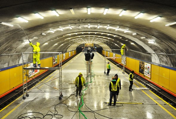 Metro: Wielkie czyszczenie mokotowskich stacji